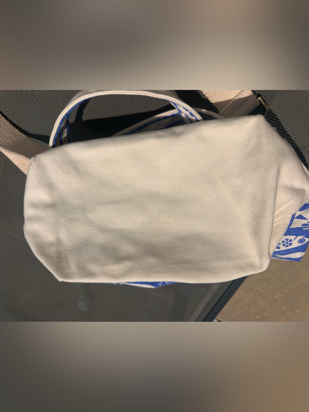 Free people mini caravan tote fish print sardine tile 🐟 - Picture 13 of 13